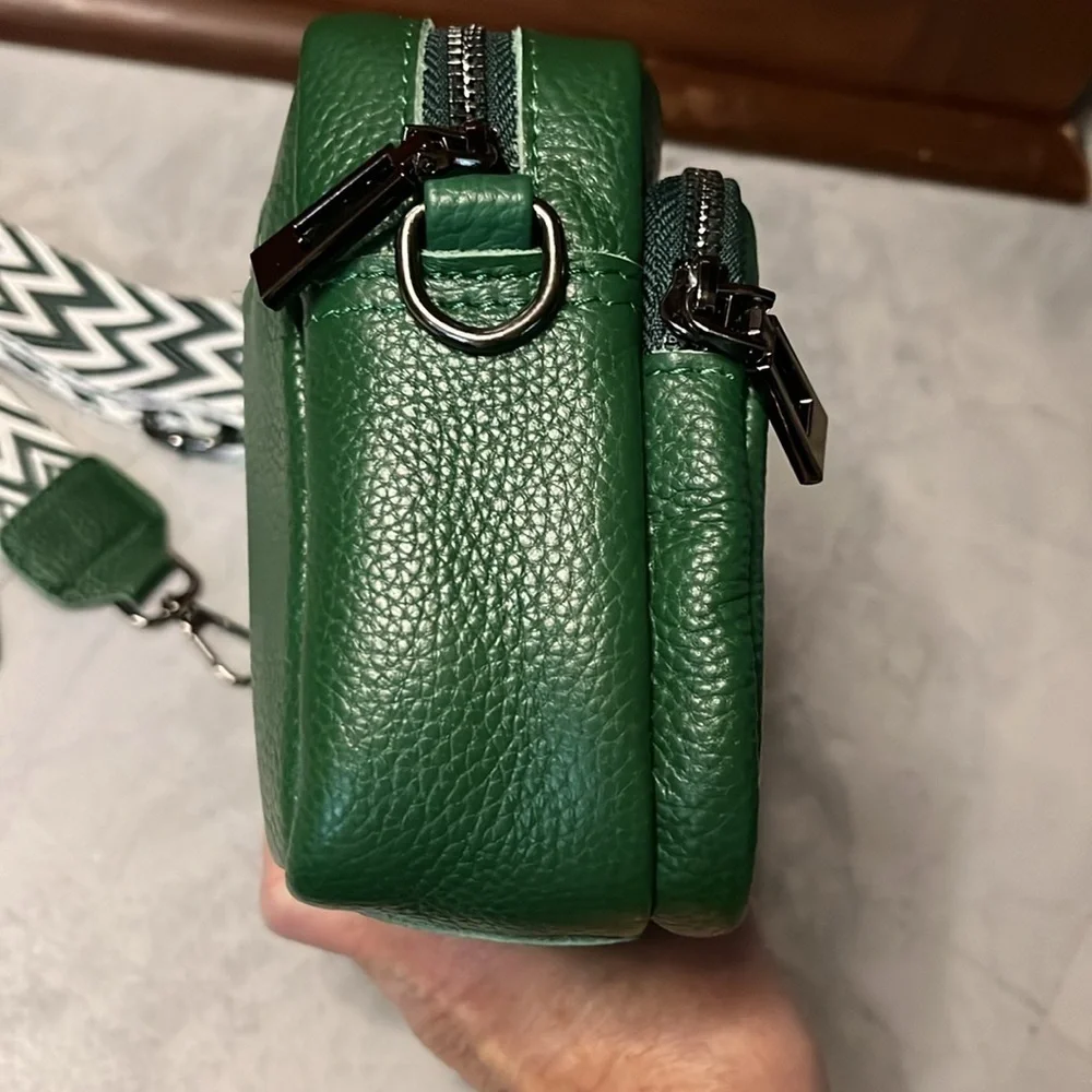 Boutique Leather Camera bag Crossbody bag Hunter Green/Gunmetal HW 2 straps NWOT